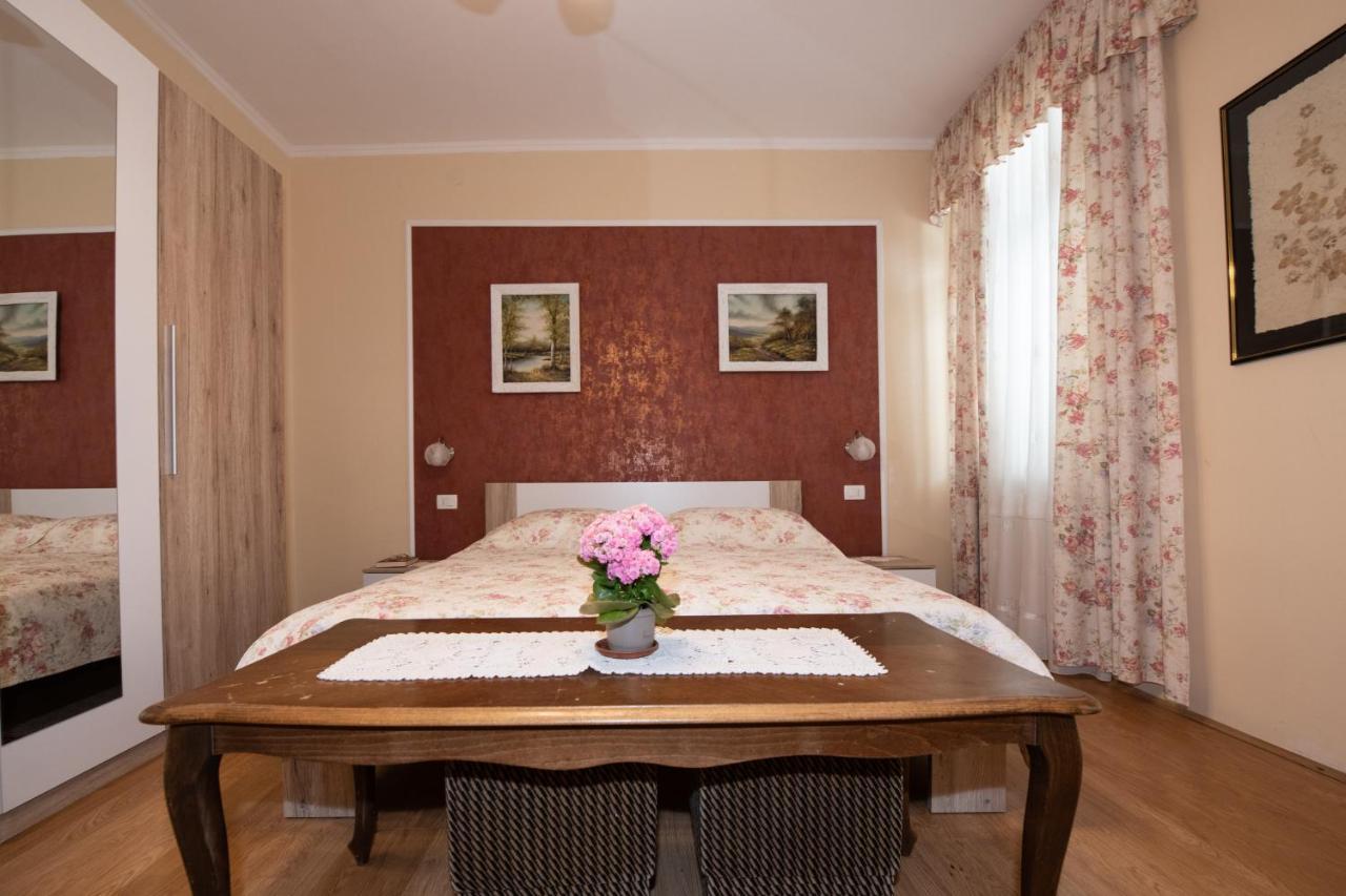 شقة Apartman Paun أوباتيا المظهر الخارجي الصورة